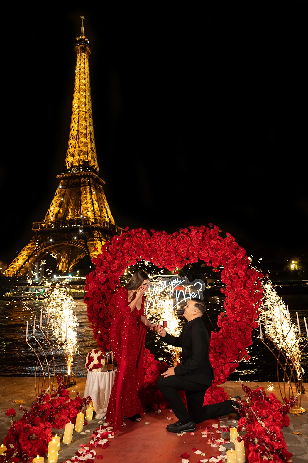 Paris proposal review couple
